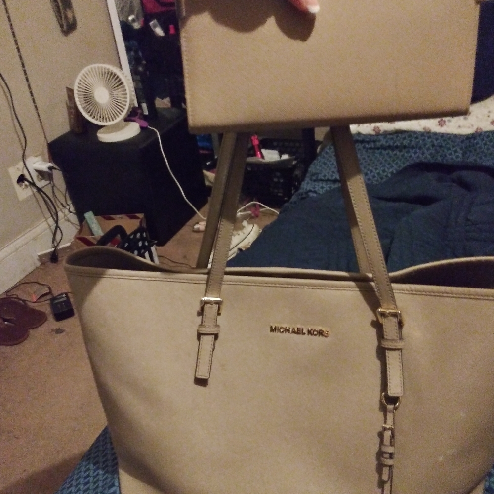 Mk purse